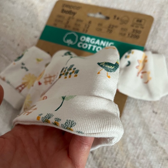 Organic cotton baby hat and mittens - Picture 7 of 7